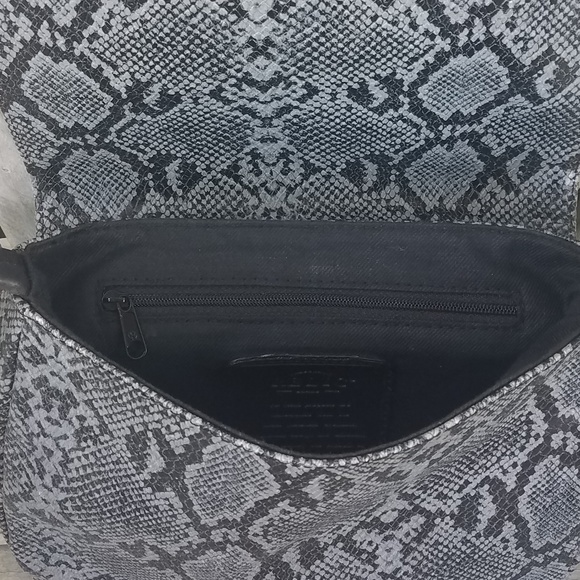 Relic Purse - Picture 4 of 8